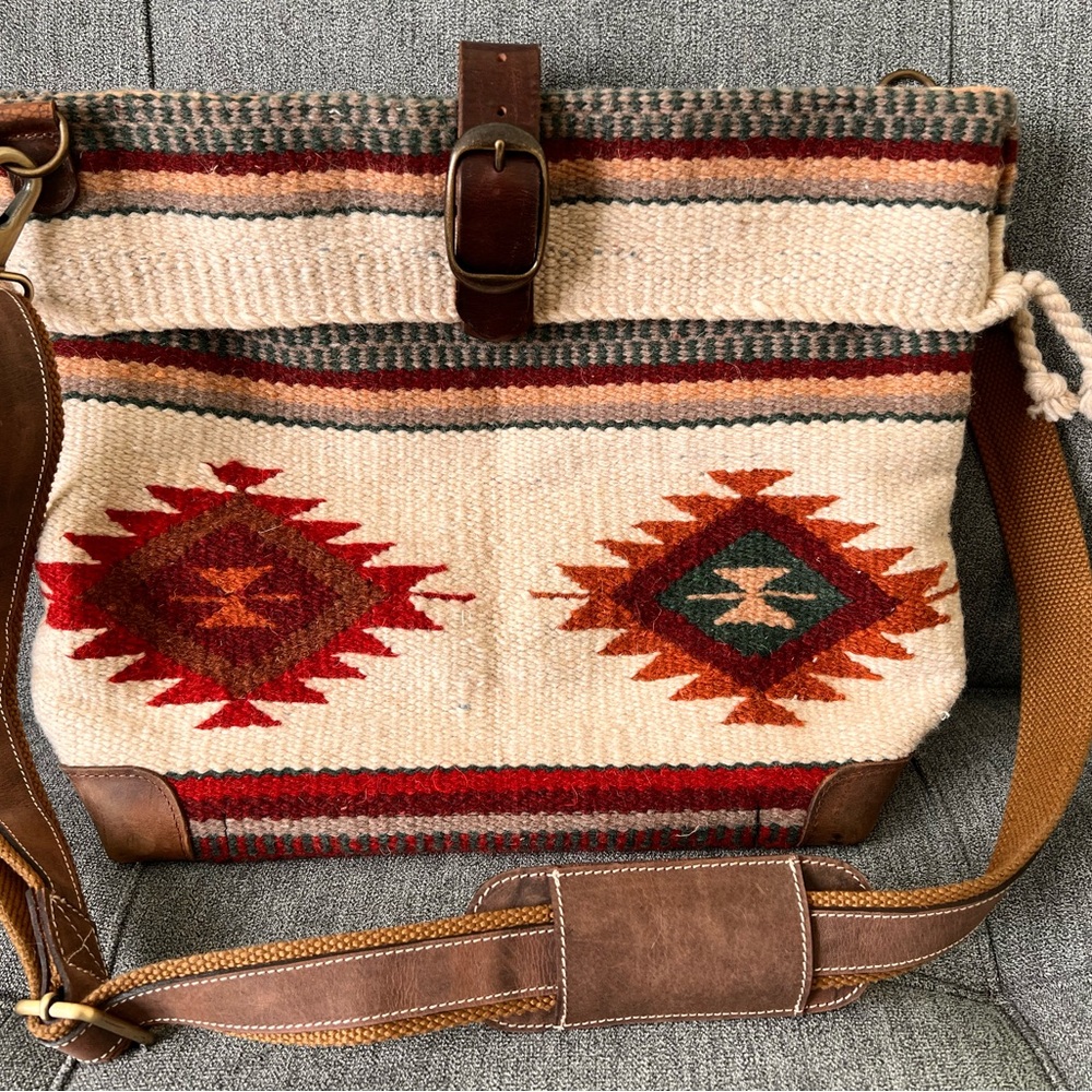 Mcfadin sisters handmade Navajo blanket bag